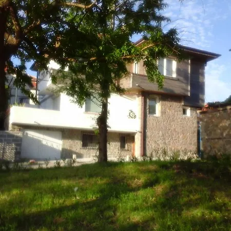 Windmill House בית אירוח *